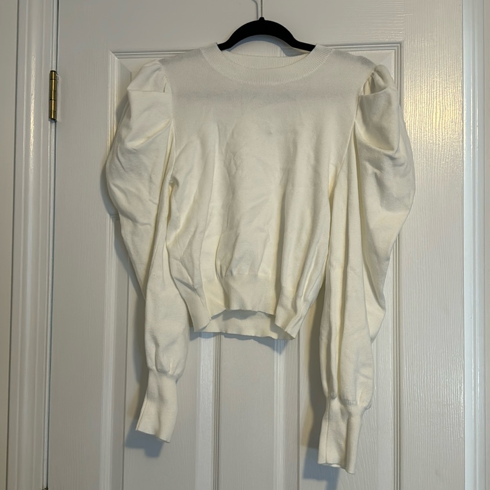 PUFF SLEEVE SWEATER